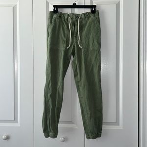 american eagle green jogger jeans